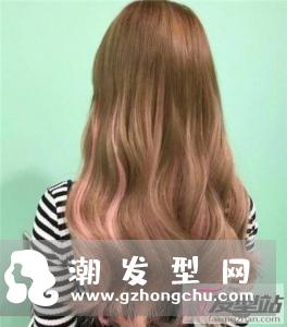 A字摆中长卷发 唯美气质显瘦