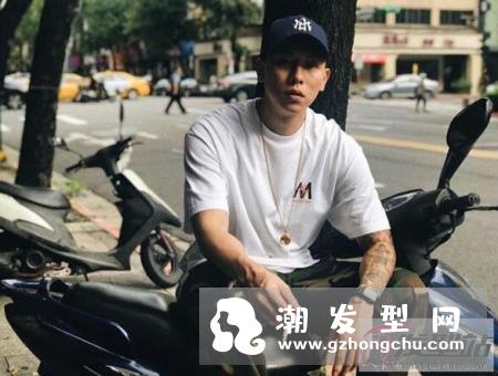 寸头和油头哪个好看？不要再考虑了，这两种发型都帅啊！