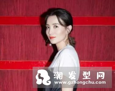 超简单双马尾卷出温柔内弯方法 发尾绝美C字卷度秒变韩国小姐姐