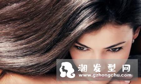 头发油头屑多怎么办 日常洗发护发小贴士