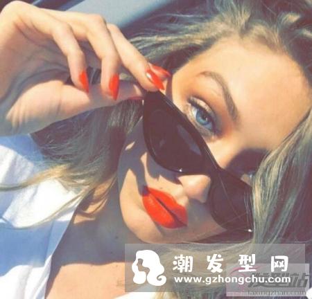 慵懒感微翘微乱发型怎么弄 技巧公开不用3分钟就能美美出门