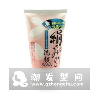 洁面泡沫泡沫越多越好吗 和洗面奶的区别