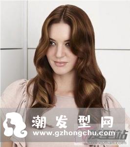 欧美风中长卷发 展现独特异域风