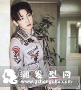 中分发型男生 洋气减龄帅出天际