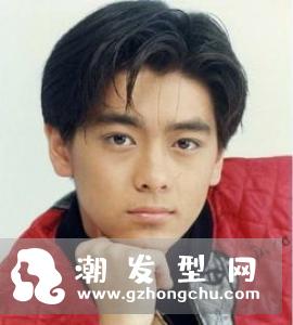 两边推掉中间厚发型 帅哥发型赶紧安排剪吧