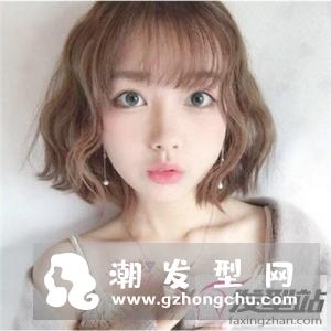 女生短发波浪卷 瞬间美出新高度