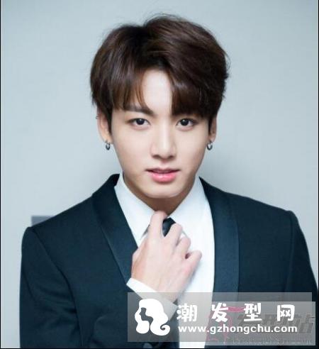 男士染什么颜色头发好看 白金、浅灰、浅啡色绝对是首选