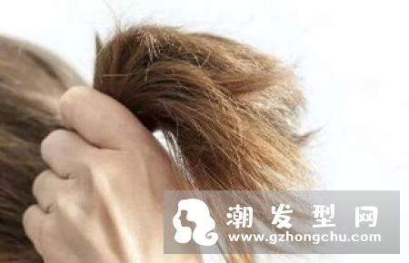 头发毛躁怎么变得柔顺光滑 用什么护发素