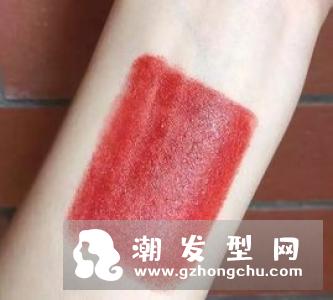 阿玛尼红管400和迪奥999哪个好看 试色对比图片