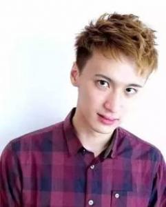 男生马尾辫发型扎法 个性帅气尽显男人魅力