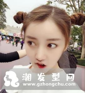 呆萌小女孩发型图片 两个小啾啾扎发不错