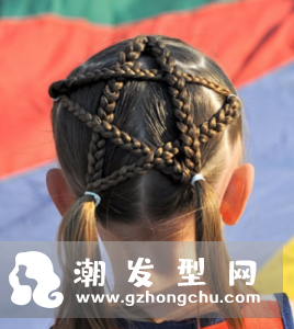 小女孩五角星辫子发型扎法图片 橡筋颜色什么好看
