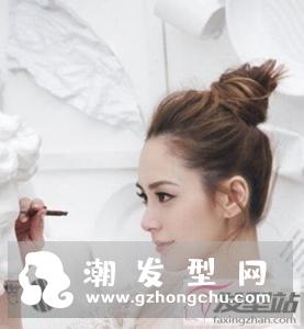 十个伴娘的简单发型 甜美大方成为婚礼焦点