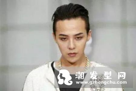 男生最近流行什么发型 undercut庞巴度剃一半