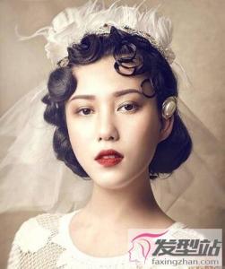 额头高新娘适合的盘发 高额头也可做温柔唯美新娘