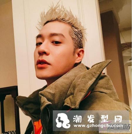 男生染什么颜色头发帅 金色染发超帅不是人人都能染