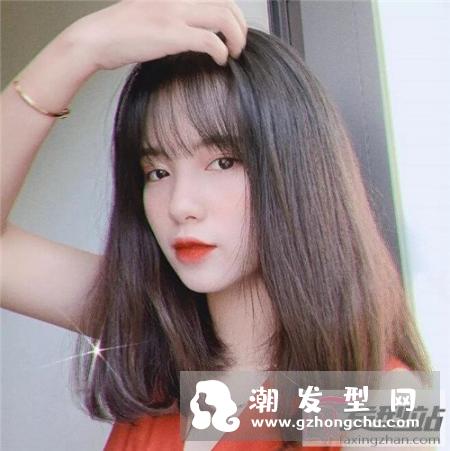 斩男“锁骨发”正流行 甜美撩人超级chic