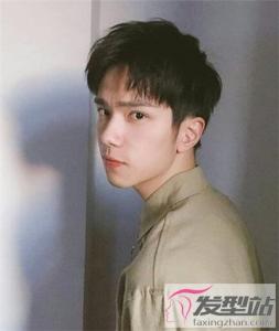 阳光帅气的男生发型有哪些 人气型男发型精选帅翻了