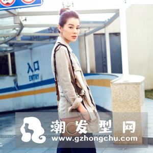 披肩发怎么扎丸子头 简单好看的丸子头造型图片