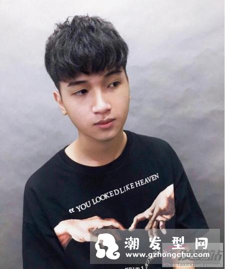 摆脱大叔味！复古锅盖头剪完帅度up，瞬间小十岁！