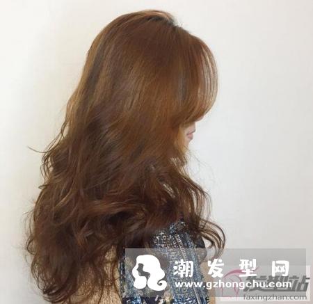 女人味十足的卷发发型 云朵般蓬蓬棉花糖卷度甜美又浪漫