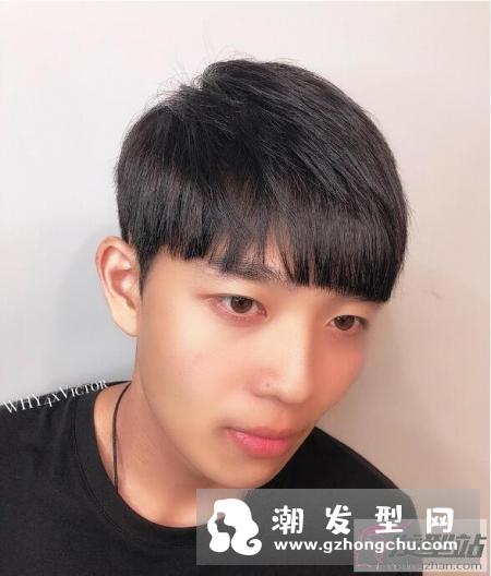 今年最流行的发型男 帅气黑发造型man味喷炸