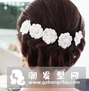 新娘发型什么颜色好看 酒红色染发浪漫又显白