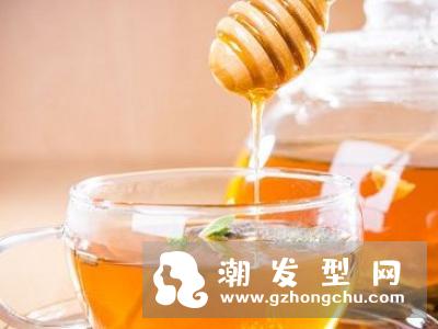 发膜在家怎么制作 可以用蜂蜜红茶芦荟