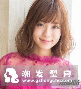 短发女生烫什么发型好看 气质梨花烫美不可言