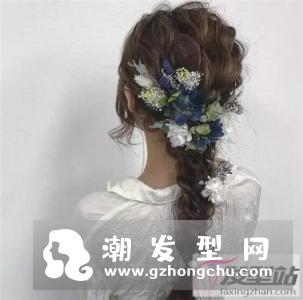 鲜花头饰新娘发型图片 浪漫程度不是一般的美