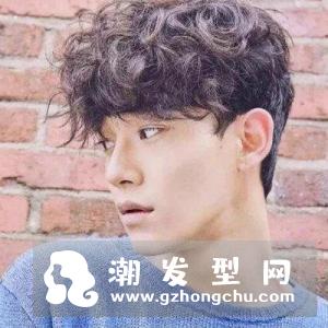 亚麻色到底是什么色 男生染哪种亚麻色好看