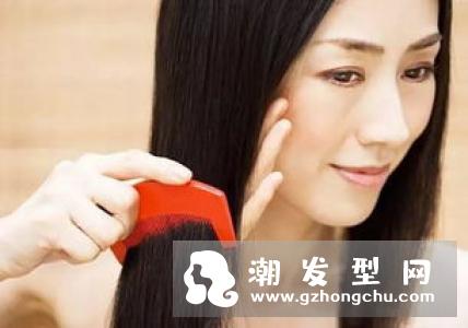 卷发头顶蓬松造型 修颜塑型两不耽误