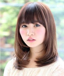 中长发梨花头内扣发型 修颜洋气更显青春活力