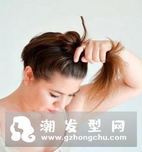 披肩发怎么扎丸子头 简单好看的丸子头造型图片