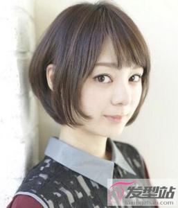 女生波波头怎么剪 发尾内扣更洋气瘦脸