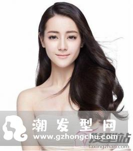 长发烫发尾什么卷好看 不同的卷度不一样的魅力
