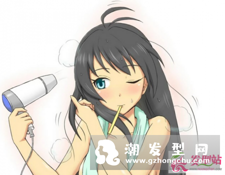 头发快速吹干的方法 夏天必学快速整发Tips