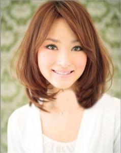 女生齐肩梨花头 尽显淑女优雅气质