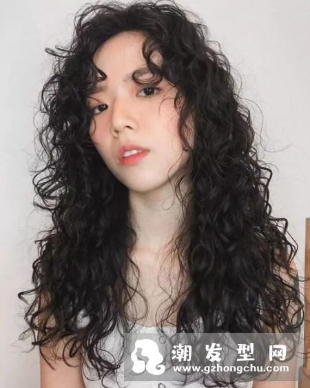 羊毛卷头发怎么打理 7款样式浪漫长发、锁骨发都适合