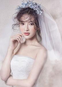 刘海烫卷新娘发型 变身美丽动人新娘