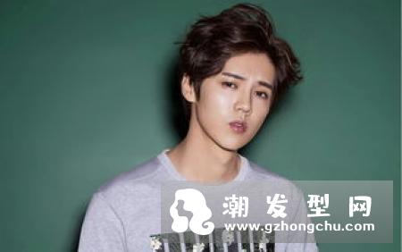 男生挑染什么颜色好看 这些颜色洋气个性不落伍