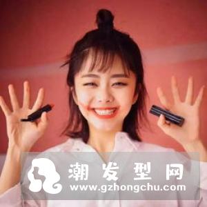 网红韩式羊毛卷发型怎么弄 长发5分钟快速卷完整颗头教程