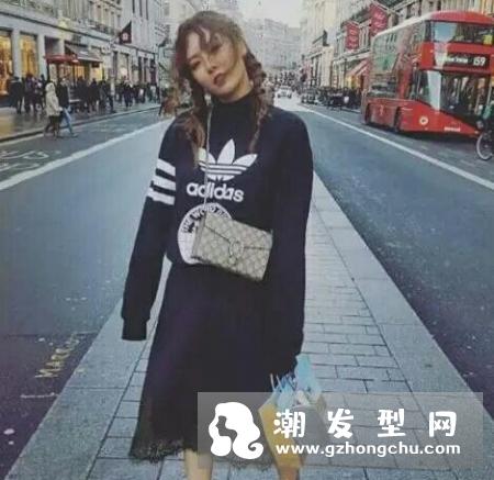 嬉皮卷是什么发型 泫雅崔雪莉同款嬉皮卷怎么弄