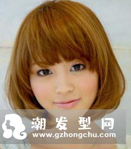 颧骨高适合什么发型 中长卷发显气质