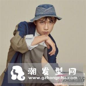 易烊千玺新发型叫什么 最新写真发型侧颜正面照迷人