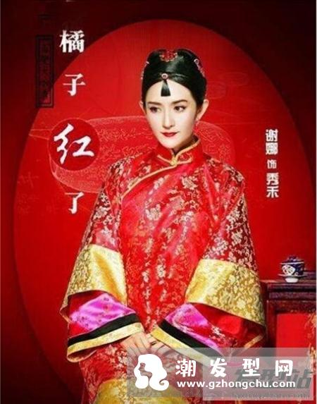 新娘穿秀禾服该梳什么发型 梳端庄典雅盘发做气质新娘
