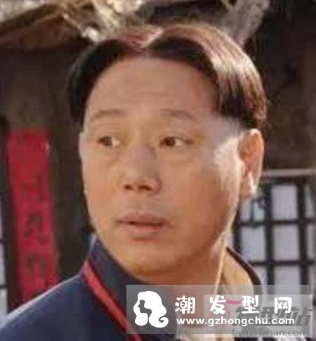 网红中分发型男怎么弄 跟着学你也可以拥有这款造型