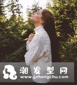 头发毛躁凌乱？睡前护发保养技巧告别稻草头