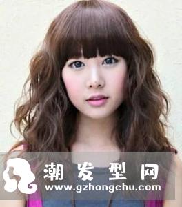 2017秋季流行什么长发发型图片 微卷还是蛋卷头好看