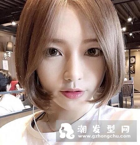 中分发型适合什么脸型的女生 气质短发有哪些